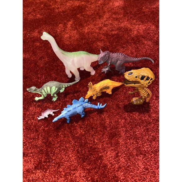Dinosaur Toy Lot Of 7 Jurassic Park Triceratops Tyrannosaurus Rex Brontosaurus - Picture 1 of 4